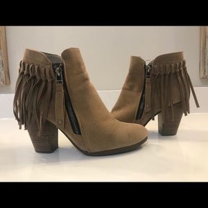 Fringe boots